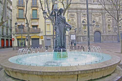 Plaza del Justicia. La samaritana