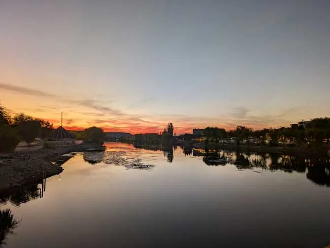 Capadocia. Atardecer desde el puente del río Rojo