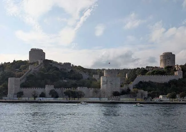 Crucero. Fortaleza de Rumeli Hisarı