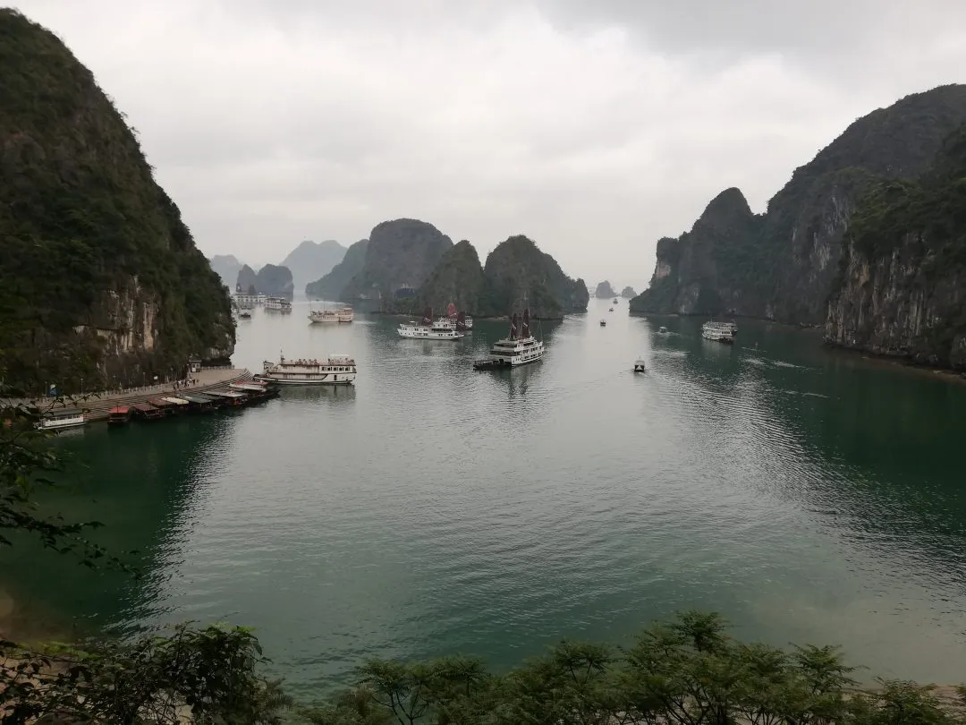 Circuito por Vietnam del norte. Hanoi, Sapa, Ninh Binh, Ha long 85 Embarcadero de la cueva