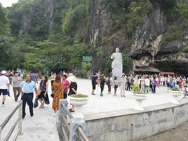 Circuito por Vietnam del norte. Hanoi, Sapa, Ninh Binh, Ha long 88 Embarcadero de la isla Ti Top
