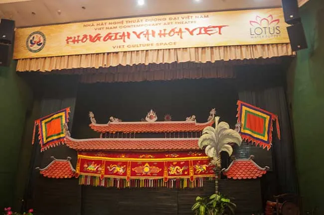 Circuito por Vietnam del norte. Hanoi, Sapa, Ninh Binh, Ha long 18 Escenario superior del teatro de las marionetas de agua. Hanoi